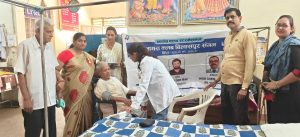 वृद्धाश्रम में लायंस क्लब बिलासपुर संगम ने किया निःशुल्क स्वास्थ्य परीक्षण