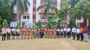 लायंस क्लब बिलासपुर संगम द्वारा सेंट जेवियर हाई स्कूल भरनी में किया 500 पौधों का वृहत वृक्षारोपण