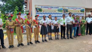 लायंस क्लब बिलासपुर संगम द्वारा सेंट जेवियर हाई स्कूल भरनी में किया 500 पौधों का वृहत वृक्षारोपण