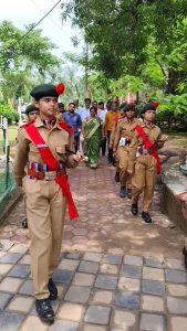 लायंस क्लब बिलासपुर संगम द्वारा सेंट जेवियर हाई स्कूल भरनी में किया 500 पौधों का वृहत वृक्षारोपण